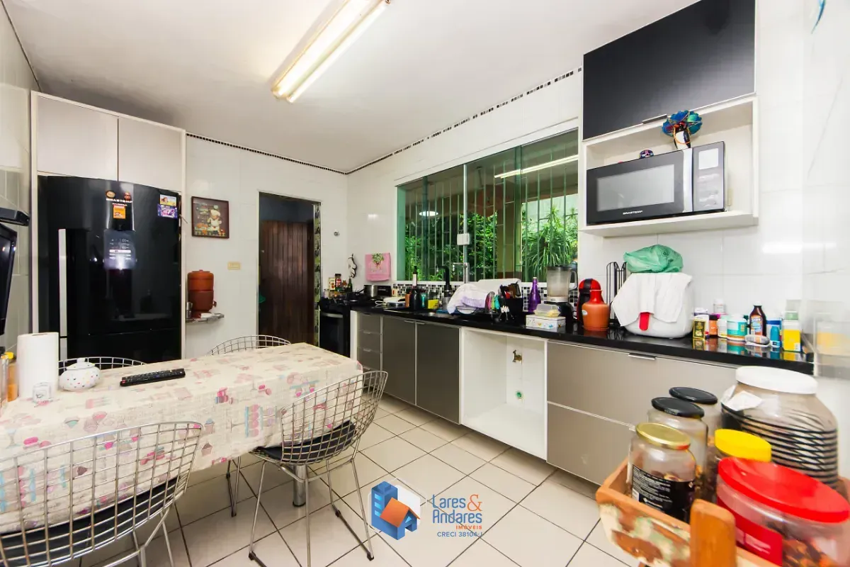 Imagem Casa para venda em Ipiranga com 4 quartos, sendo 1 suíte, 196m²