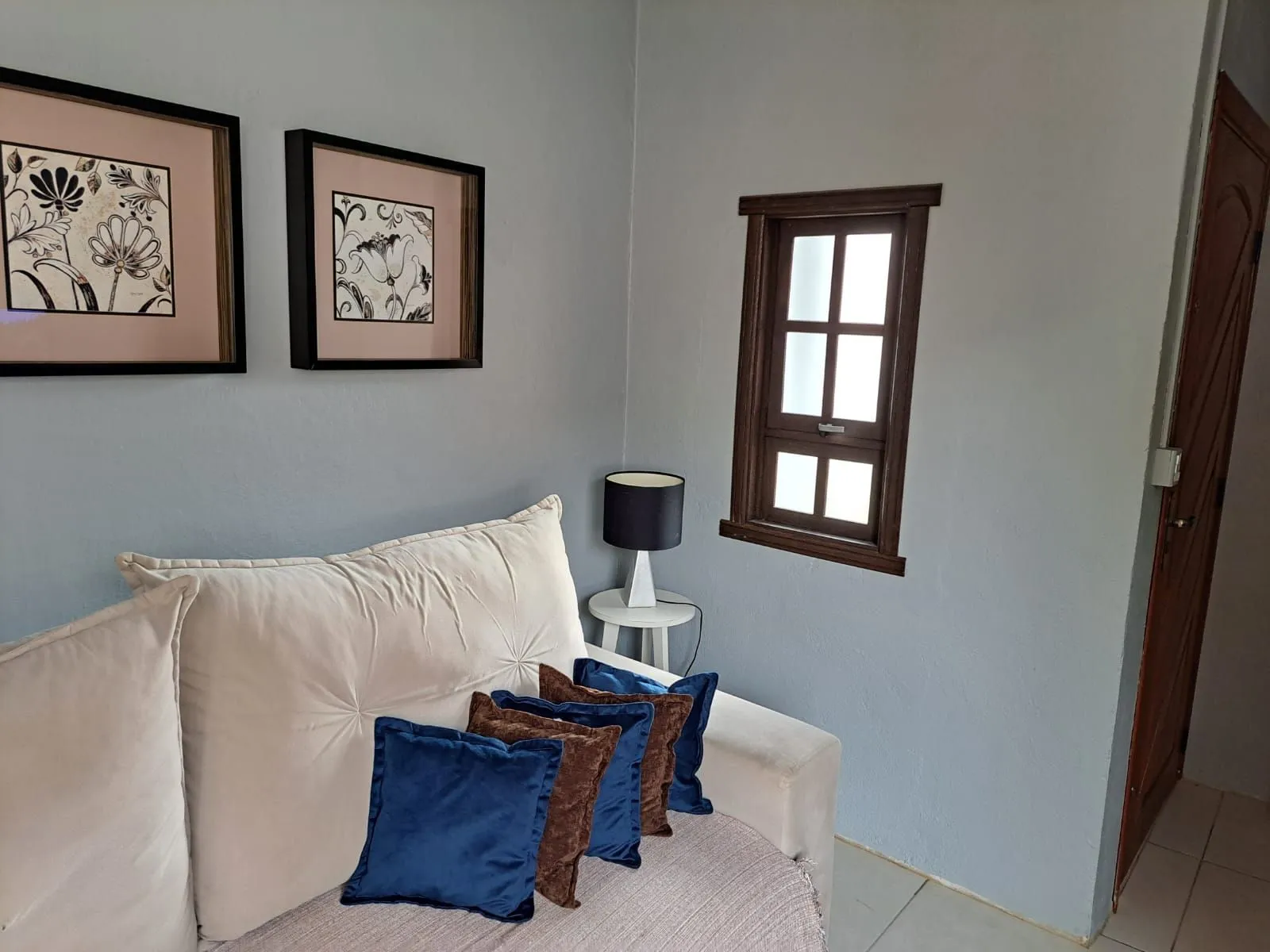 Imagem Casa com 02 quartos (01 suíte), 03 vagas no Bairro Sarandi em Porto Alegre