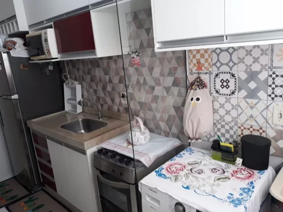 Imagem Apartamento com 2 dormitórios à venda, 50 m² por R$ 180.000,00 - Chácara Letônia - Americana/SP