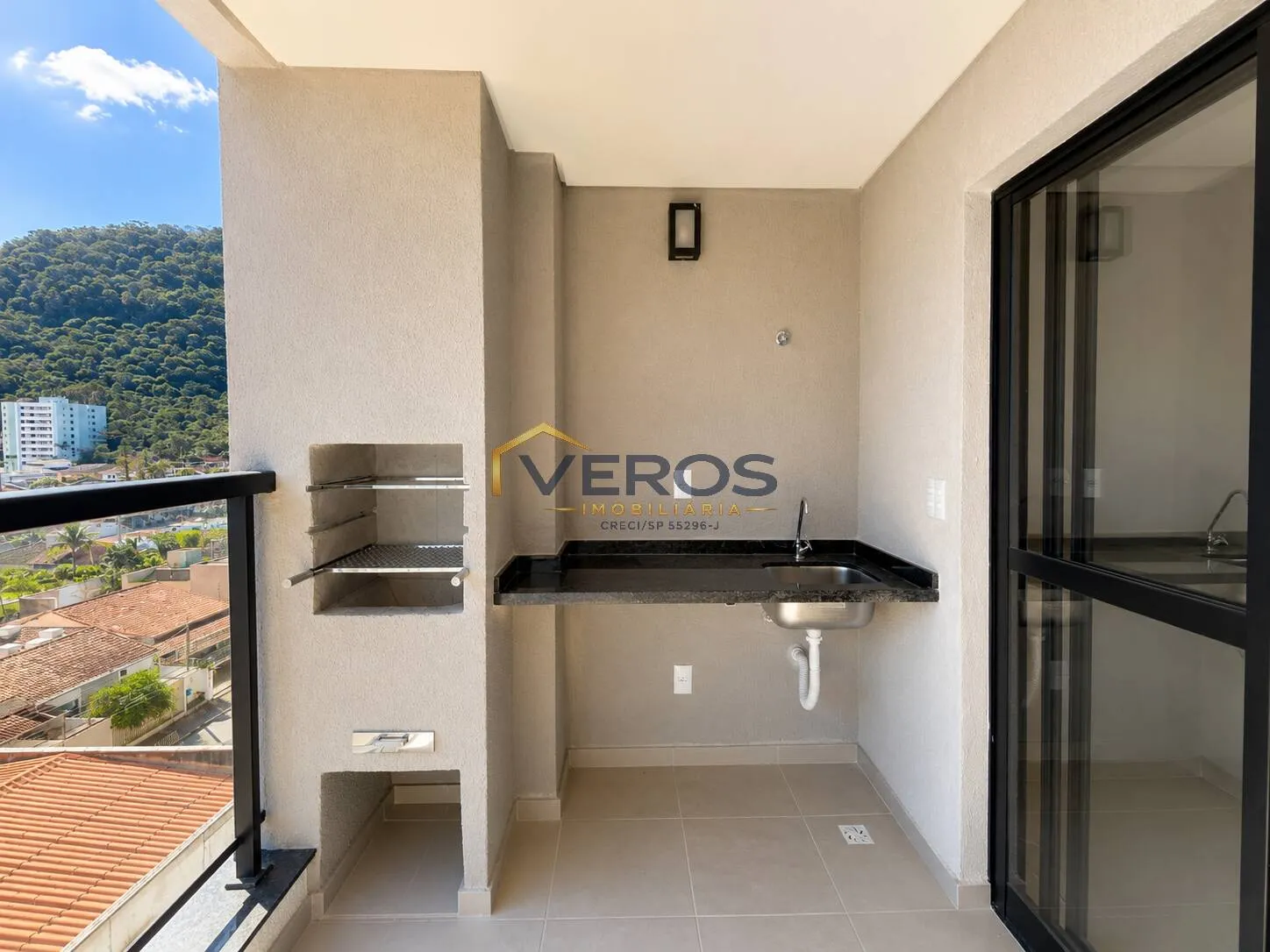 Imagem Apartamento novo a venda perto do centro de Caraguá com churrasqueira