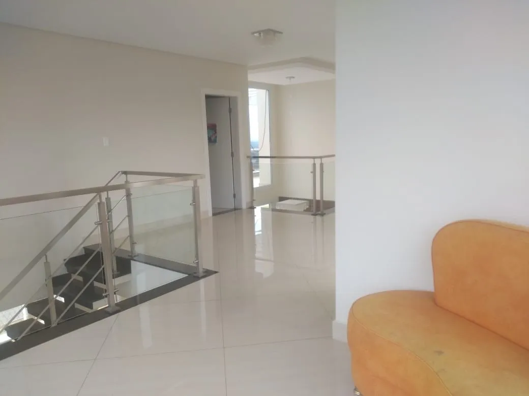 Imagem Casa à venda 3 Quartos, 3 Suites, 3 Vagas, 892.1M², Village Mantiqueira, Guaratinguetá - SP