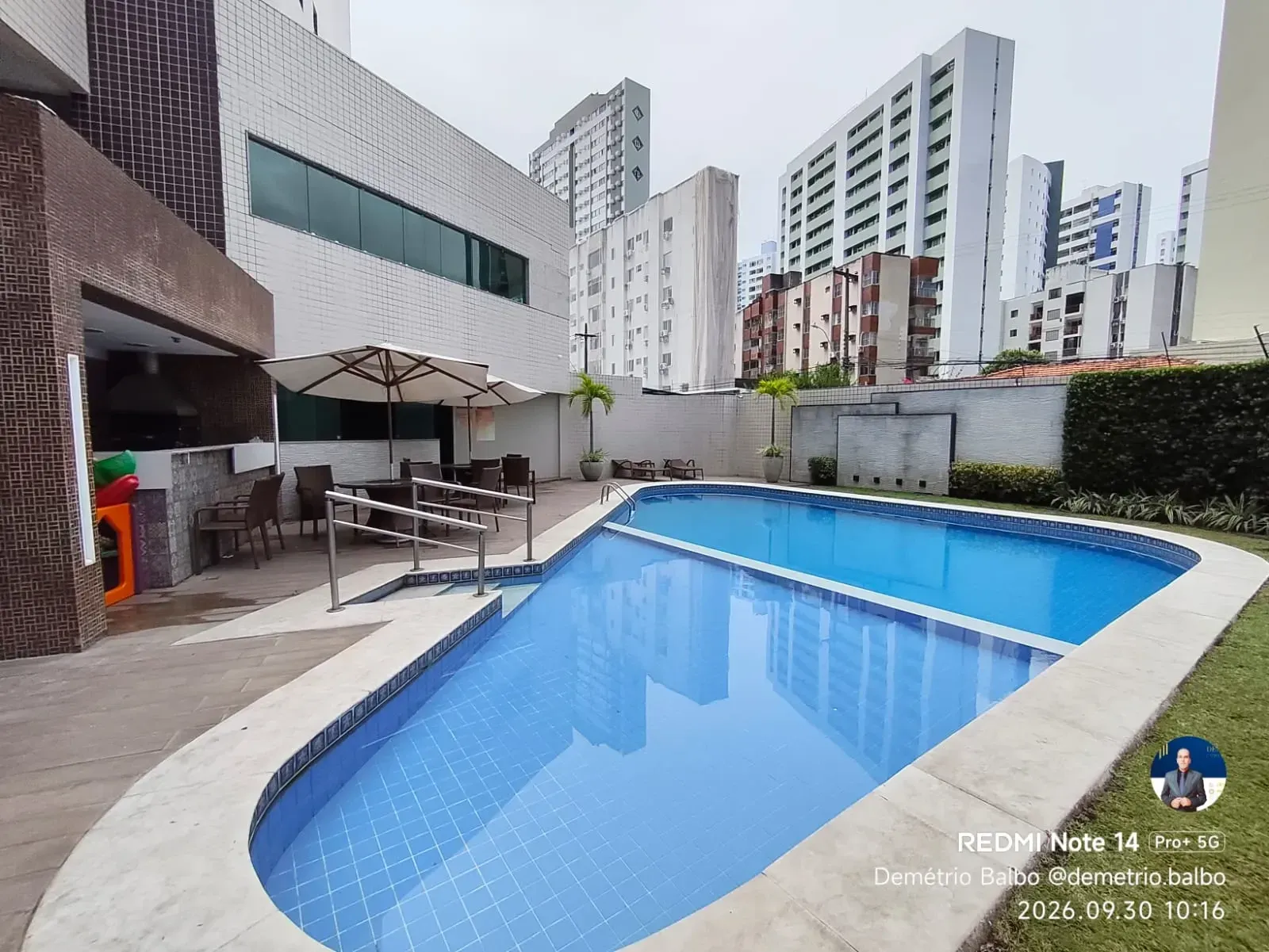 Imagem Apartamento com 2 Quartos para Alugar, 108 m² em Rosarinho - Recife