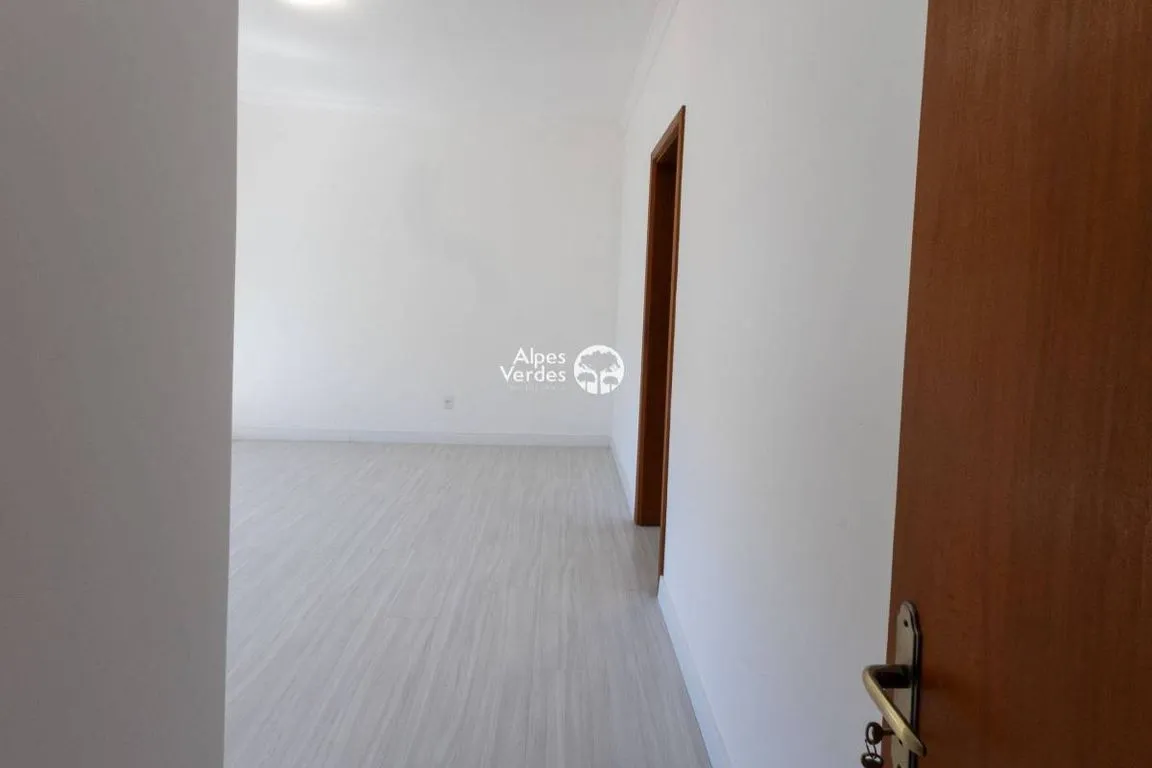 Imagem Vende-se Apartamento no Centro de Gramado, com 2 quartos,