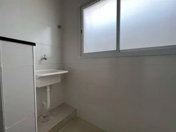 Imagem Casa com 2 dormitórios à venda, 51 m² por R$ 245.000 - Caiçara - Praia Grande/SP