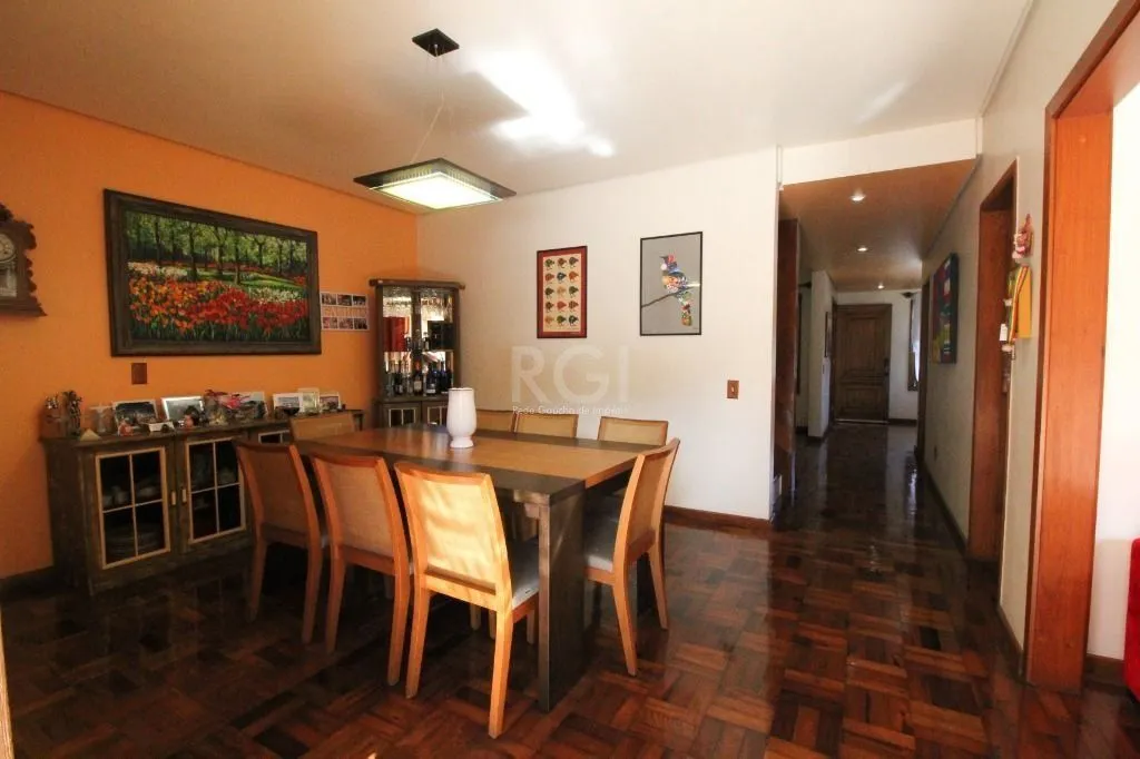 Imagem Casa Com 4 dormitórios para Comprar , 350 m²- Chácara das Pedras - Porto Alegre