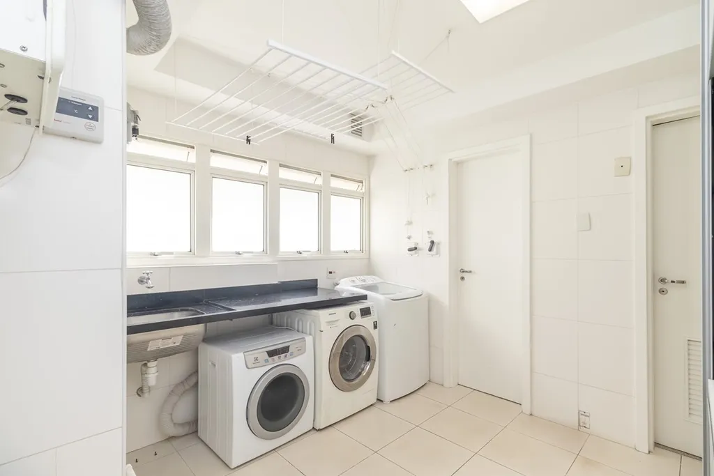 Imagem Apartamento à venda em São Paulo, Santo Amaro, com 4 quartos, 310m2