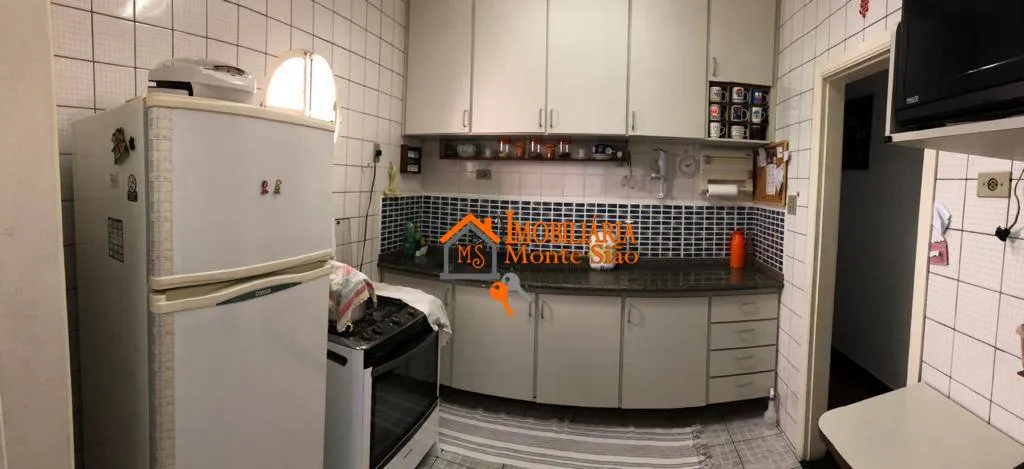 Imagem Casa com 3 dormitórios à venda, 169 m² por R$ 550.000,00 - Vila Rosália - Guarulhos/SP