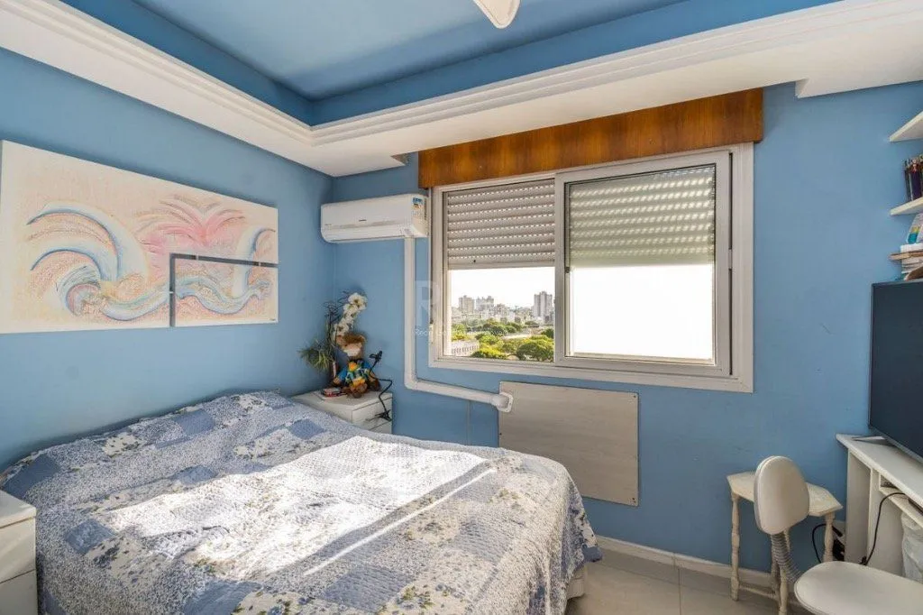 Imagem Cobertura para Venda - 199m², 3 dormitórios, sendo 1 suites, 2 vagas - Azenha