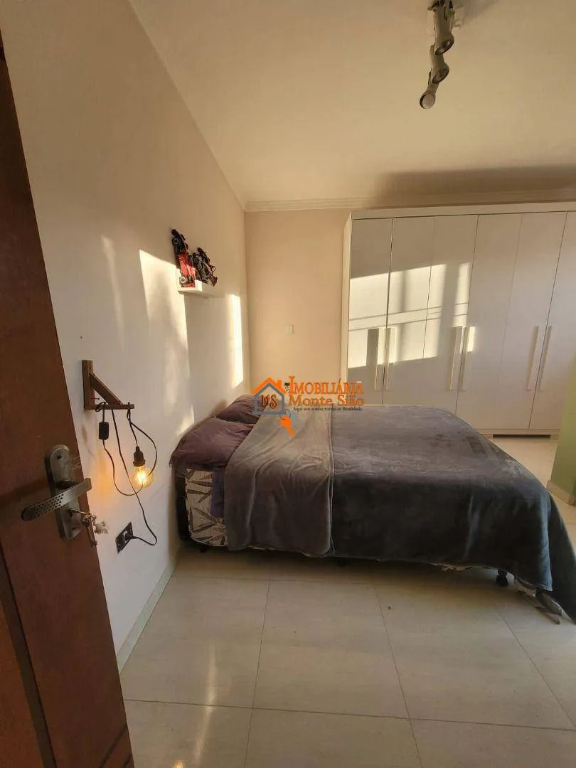 Imagem Sobrado com 3 dormitórios à venda, 150 m² por R$ 950.000,00 - Carmela III - Guarulhos/SP
