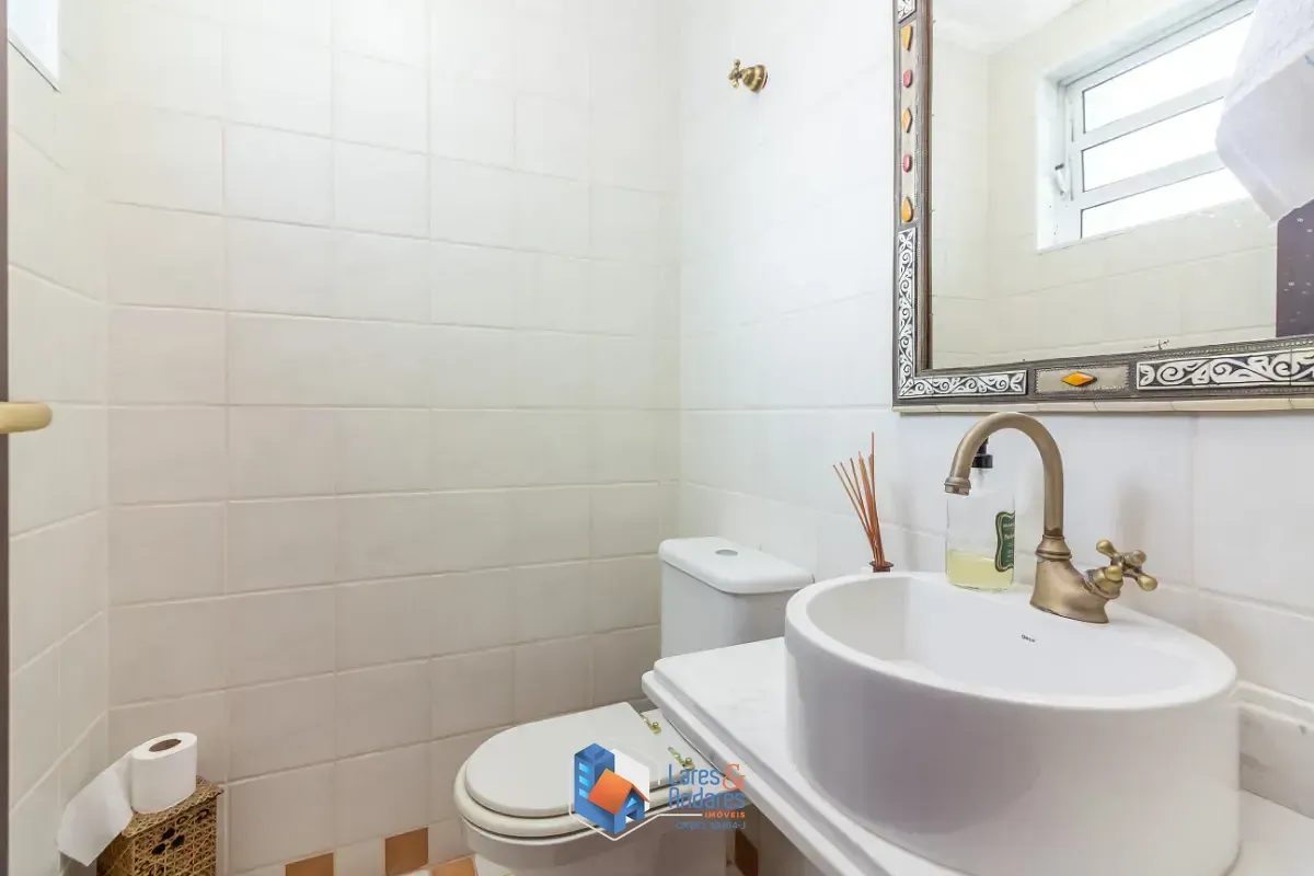 Imagem Sobrado para venda em Mirandópolis com 3 quartos, sendo 2 suítes, 234m²