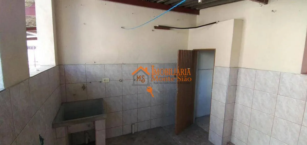 Imagem Casa com 6 dormitórios à venda, 245 m² - Jardim São Judas Tadeu - Guarulhos/SP