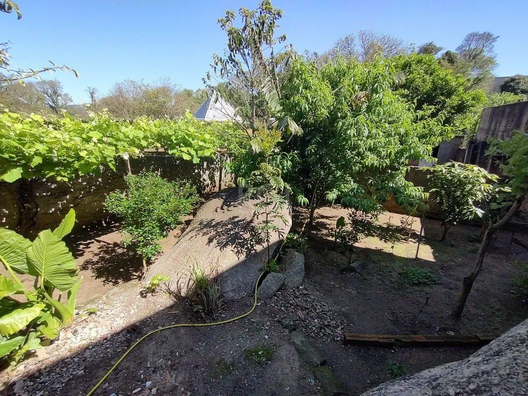Imagem Casa para Venda - 100m², 3 dormitórios, 2 vagas - Lomba do Pinheiro