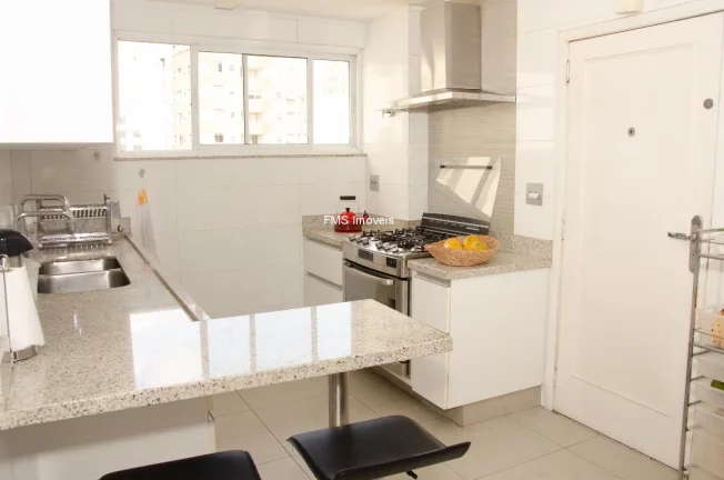 Imagem Imperdível oportunidade: Apartamento de 4 quartos com 208m² à venda em Higienópolis, São Paulo-SP