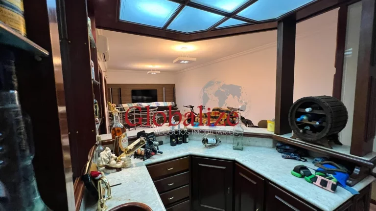 Imagem Cobertura Duplex à venda com 404m², 4 Dormitórios e 3 vagas na Ponta da Praia - Santos por R$ 1.600.000,00.