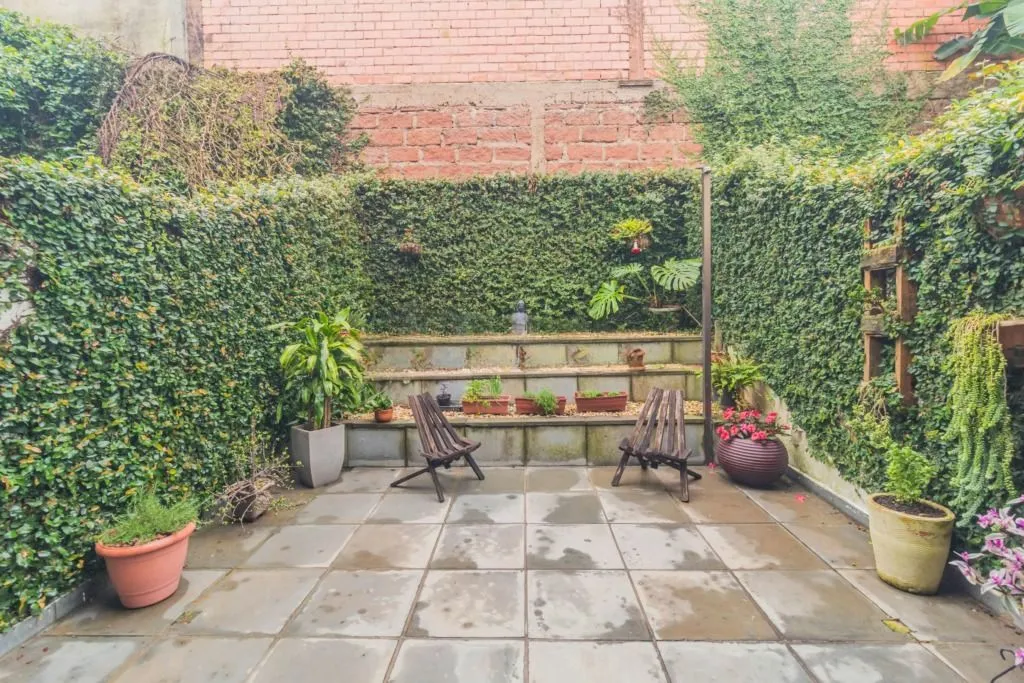 Imagem Encantadora casa com 175m², 03 dormitórios, Rua Paul Harris, Jardim Planato