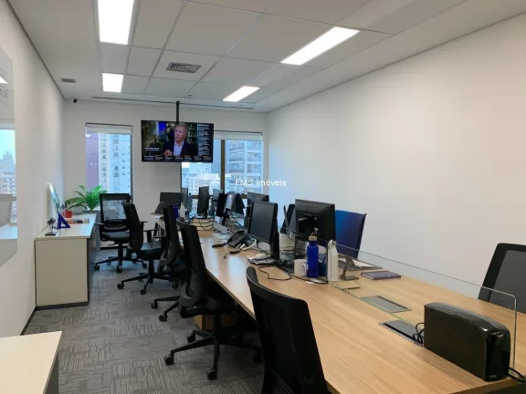 Imagem Conjunto Comercial para locação de 335m² no Itaim Bibi mobiliado