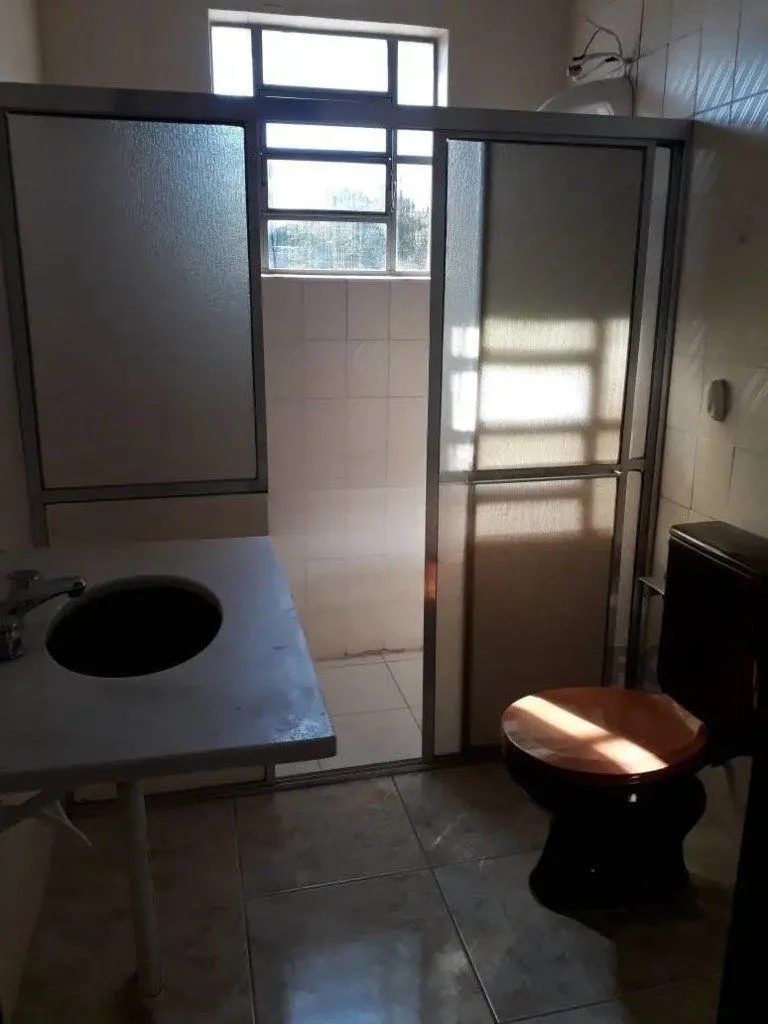 Imagem Casa com 5 dormitórios no bairro Passo das Pedras - Porto Alegre