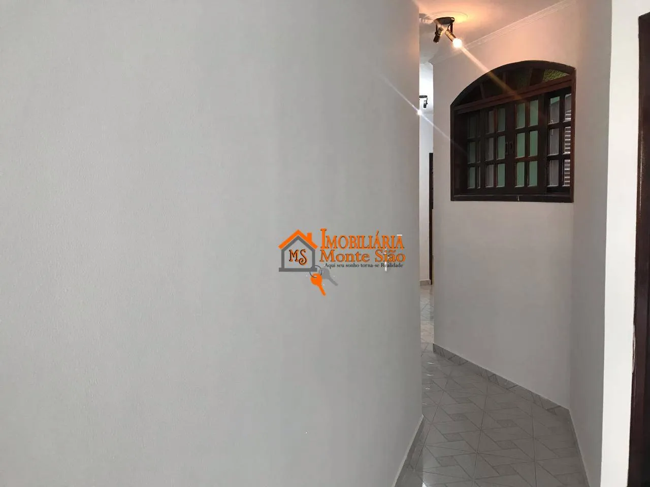 Imagem Sobrado com 3 dormitórios à venda, 254 m² por R$ 650.000,00 - Jardim Santa Cecília - Guarulhos/SP