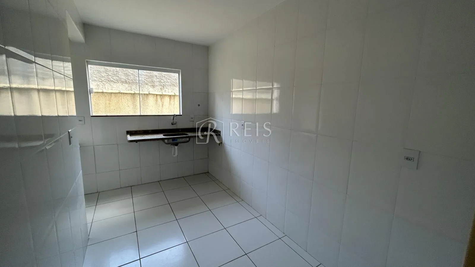 Imagem Apartamento para Venda em Rio das Ostras, Enseada das Gaivotas, 2 dormitórios, 1 banheiro, 1 vaga