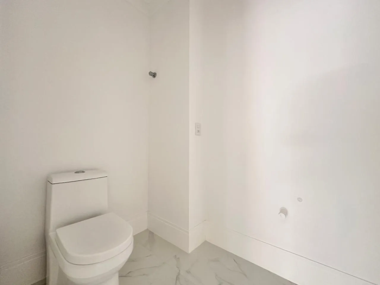 Imagem Apartamento à venda com 185m2 por R$ 3.300.000,00