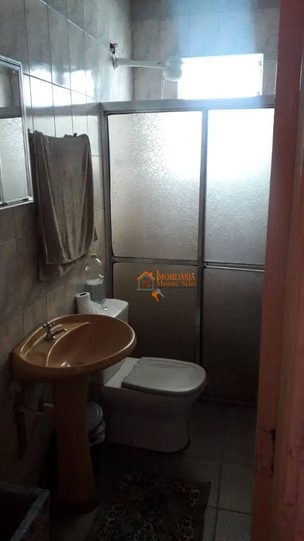 Imagem Sobrado com 3 dormitórios à venda, 180 m² por R$ 480.000,00 - Jardim Paraventi - Guarulhos/SP