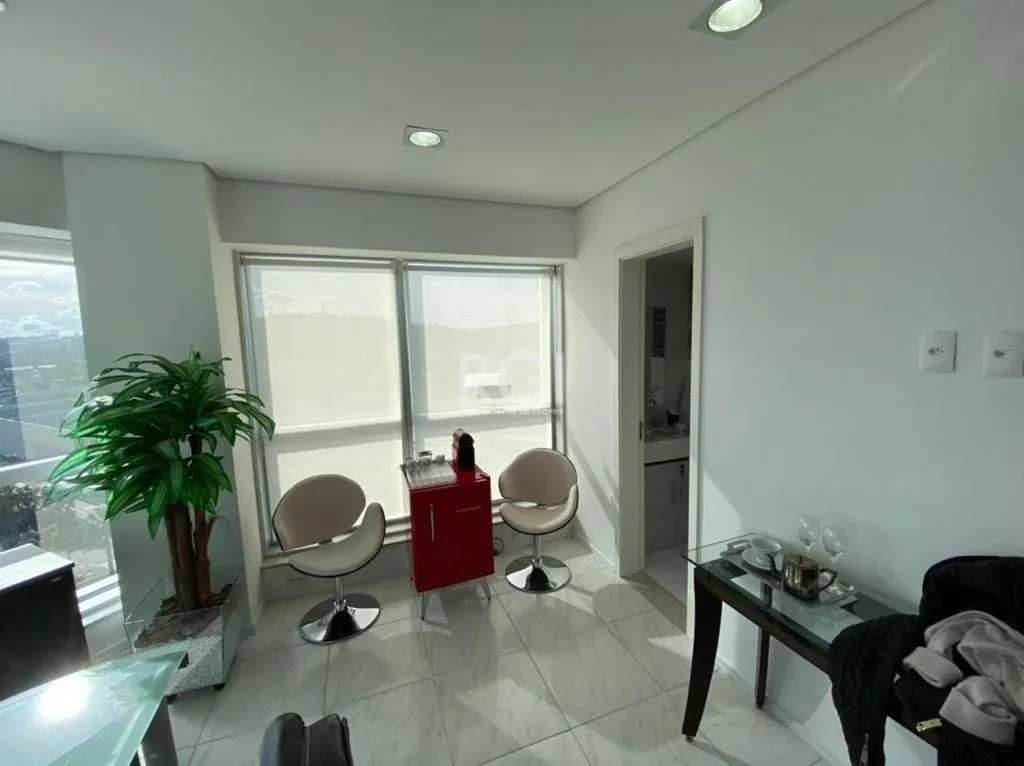 Imagem Salas Comerciais ,Imóvel MOBILIADO com 121m²