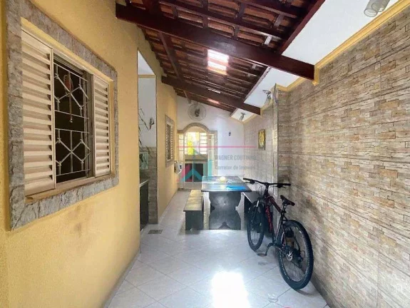 Imagem Casa com 4 dormitórios à venda - Chácara Do Moinho - Cachoeira Paulista/SP