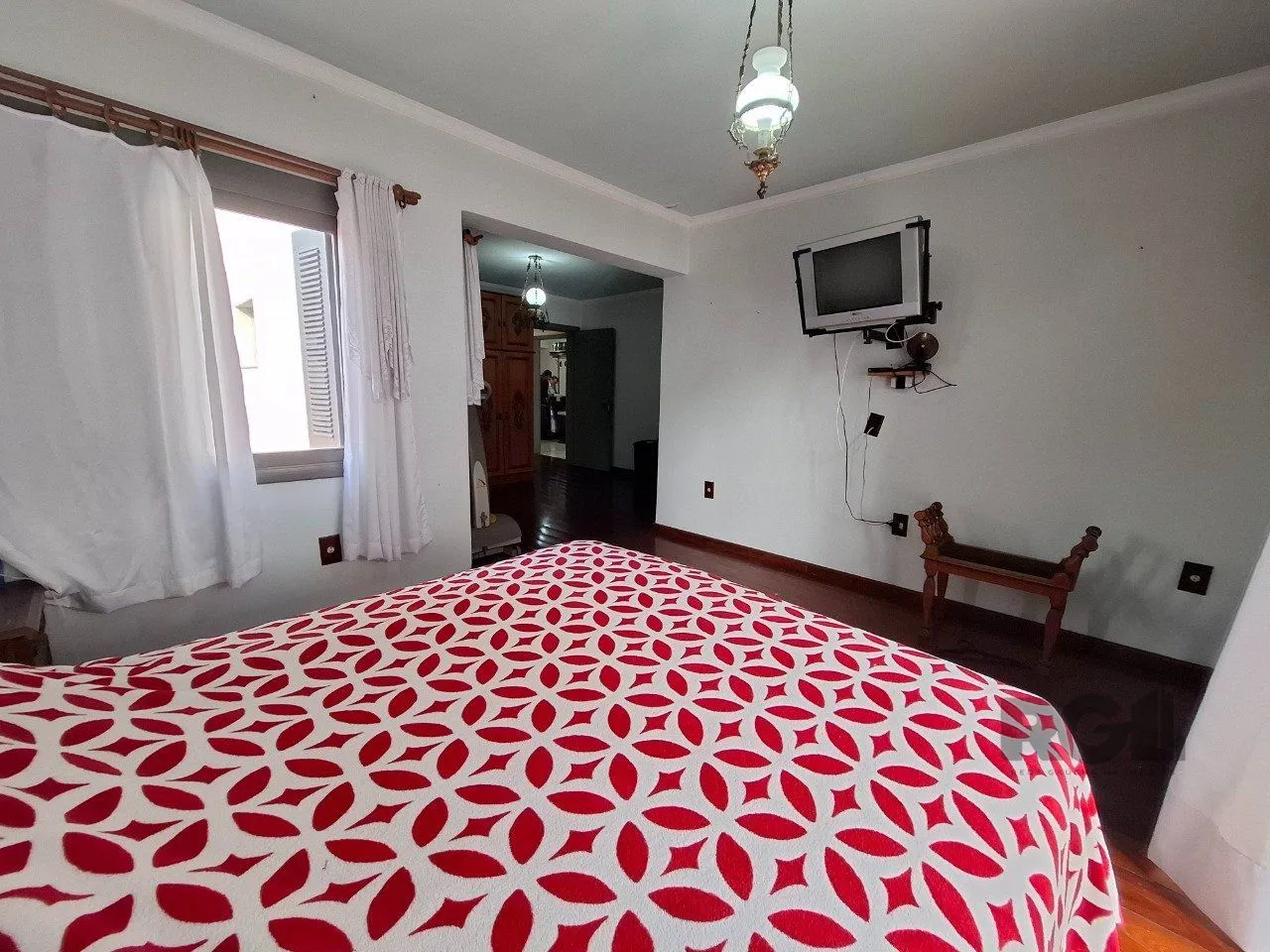 Imagem Casa com 537,00 m² com 04 dormitórios no Bairro Tristeza