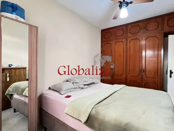 Imagem Apartamento à venda com 100m², 2 quartos, garagem fechada, dependência completa por R$480.000,00 na Ponta da Praia em Santos
