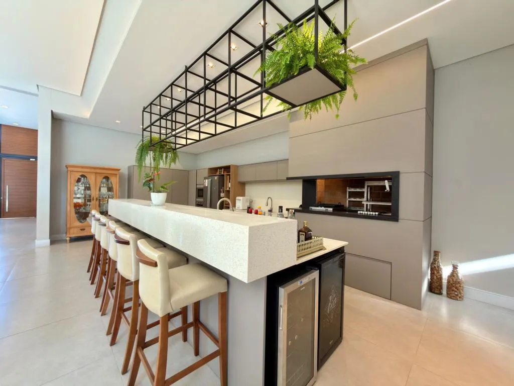 Imagem Casa em Condominio 6 Dormitórios - Bairro --
