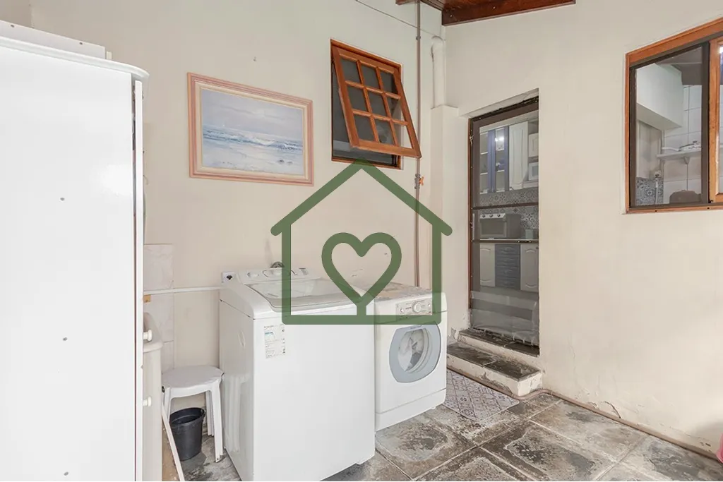 Imagem Casa no bairro Passo D?Areia, Porto Alegre, ideal para quem busca conforto, espaço e estilo. Reform...