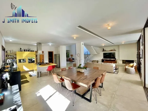 Imagem Casa MARAVILHOSA 6 suítes (4 + 2 apto. hóspedes), piscina, gourmet, linda.