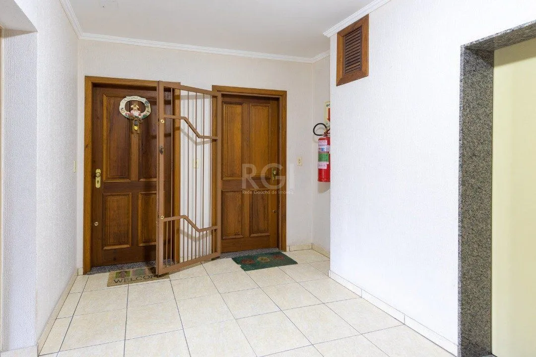 Imagem Cobertura para Venda - 247.08m², 3 dormitórios, sendo 1 suites, 2 vagas - Vila Ipiranga