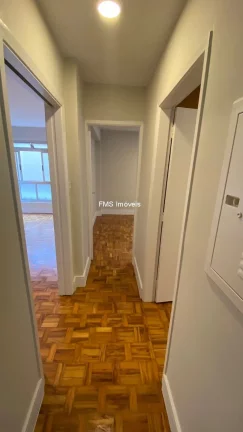 Imagem Apartamento à venda em Moema, São Paulo-SP: 2 quartos, 2 banheiros, 1 vaga de garagem, 80m². Imperdível oportunidade!