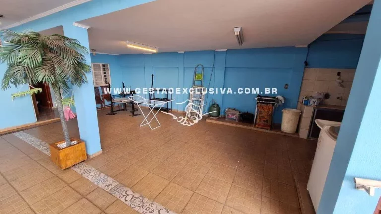 Imagem CASA REGIÃO CENTRAL DE ITATIBA, 4 DORM 6 VAGAS DE GARAGEM