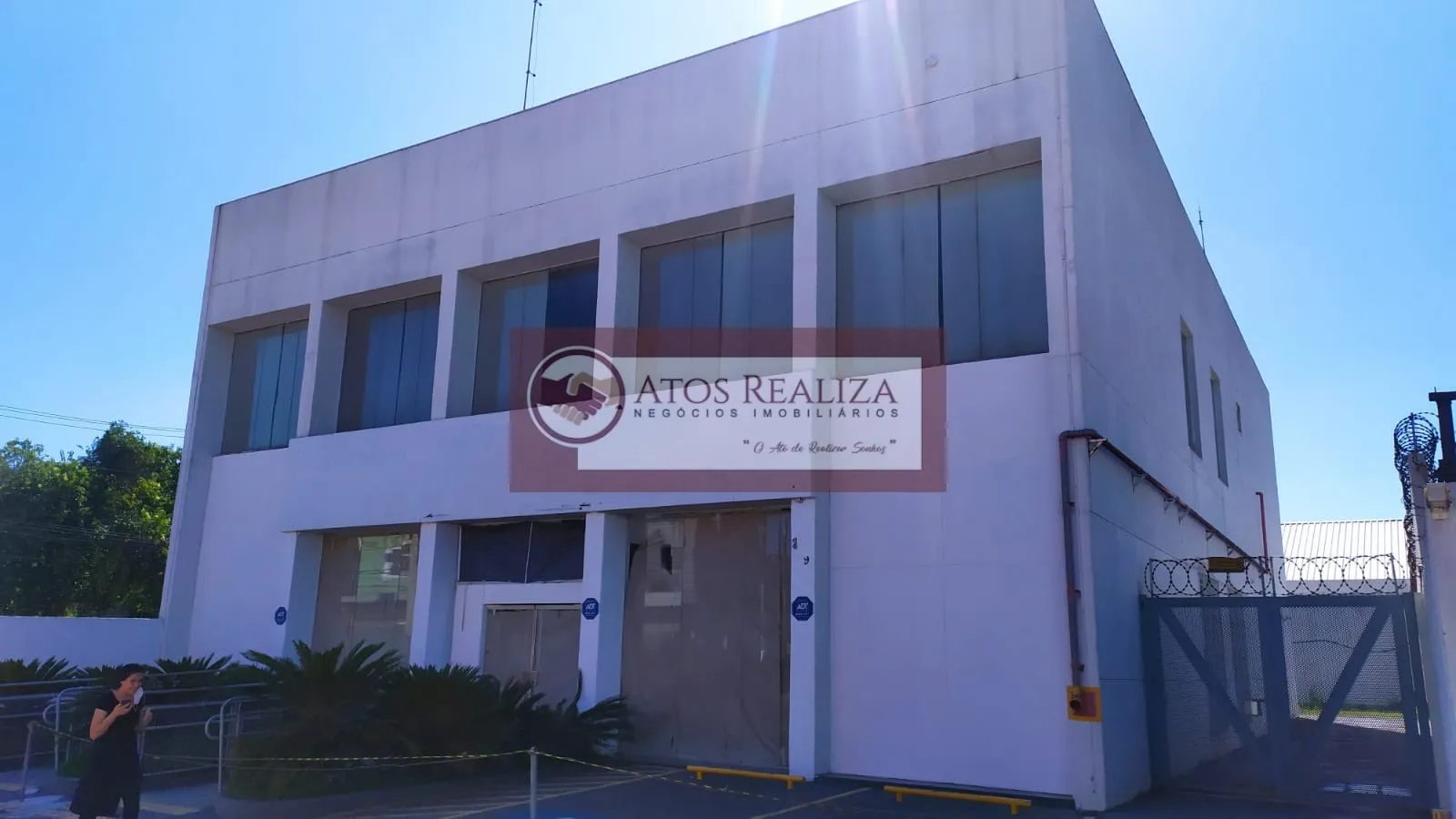 Imagem Alugue Prédio Inteiro 1000m² em Socorro Interlagos