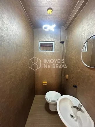 Imagem SALA COMERCIAL QUADRA MAR - LOCAÇAO ANUAL - PRAIA BRAVA - ITAJAI/SC