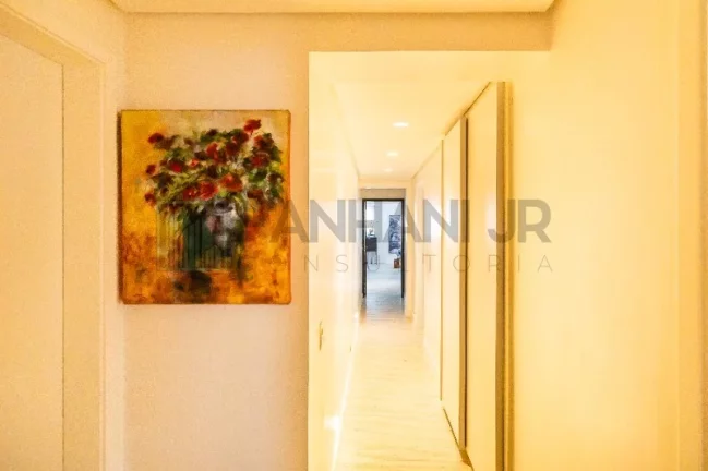 Imagem Apartamento de alto padrão para locação no Itaim Bibi, São Paulo-SP: 3 quartos, 3 suítes, 4 salas, 5 banheiros, 3 vagas, 280m².