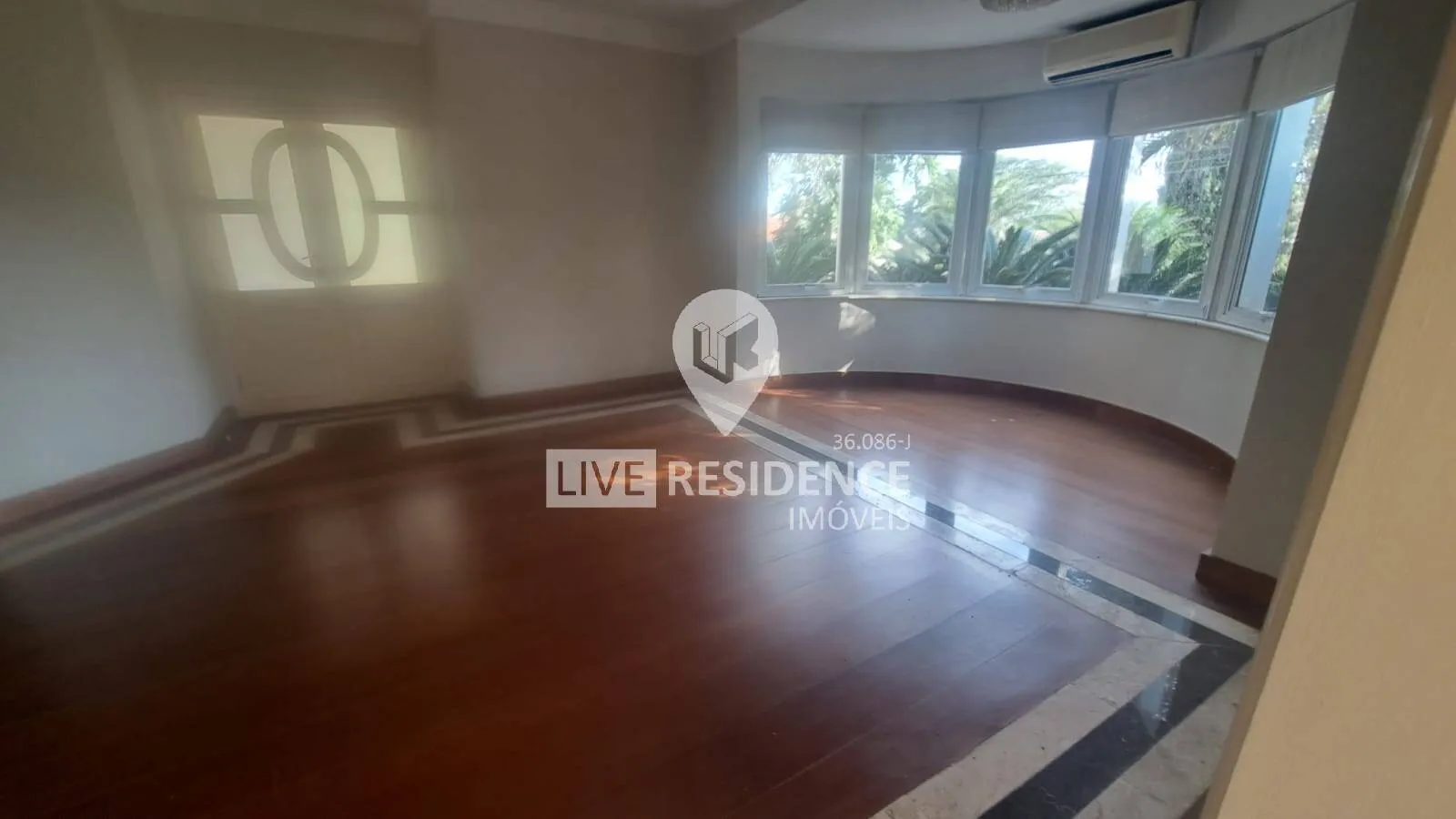 Imagem Casa em excelente Condomínio Parque das Laranjeiras a venda em Itatiba