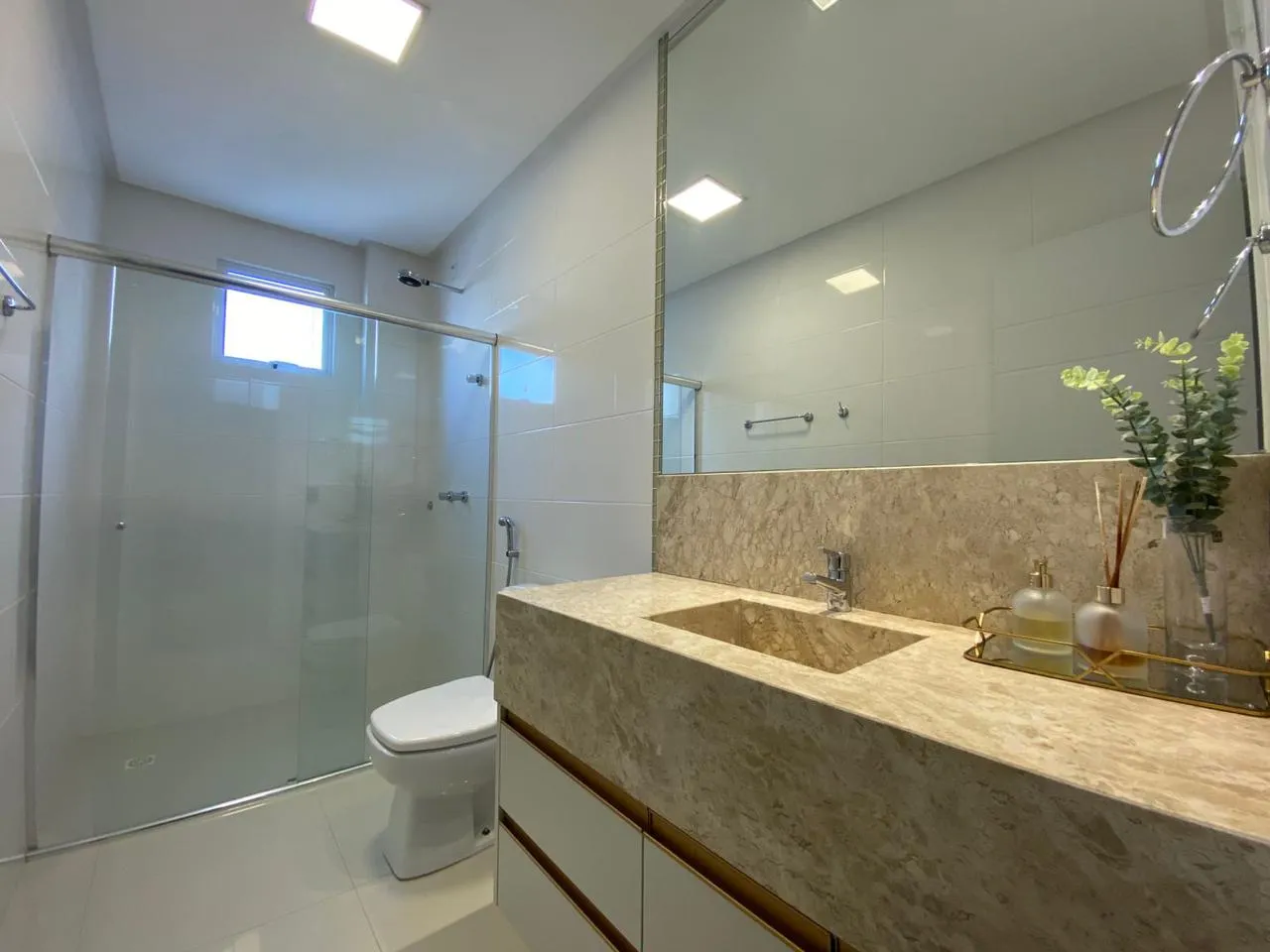 Imagem Apartamento à venda com 1872m2 por R$ 3.300.000,00