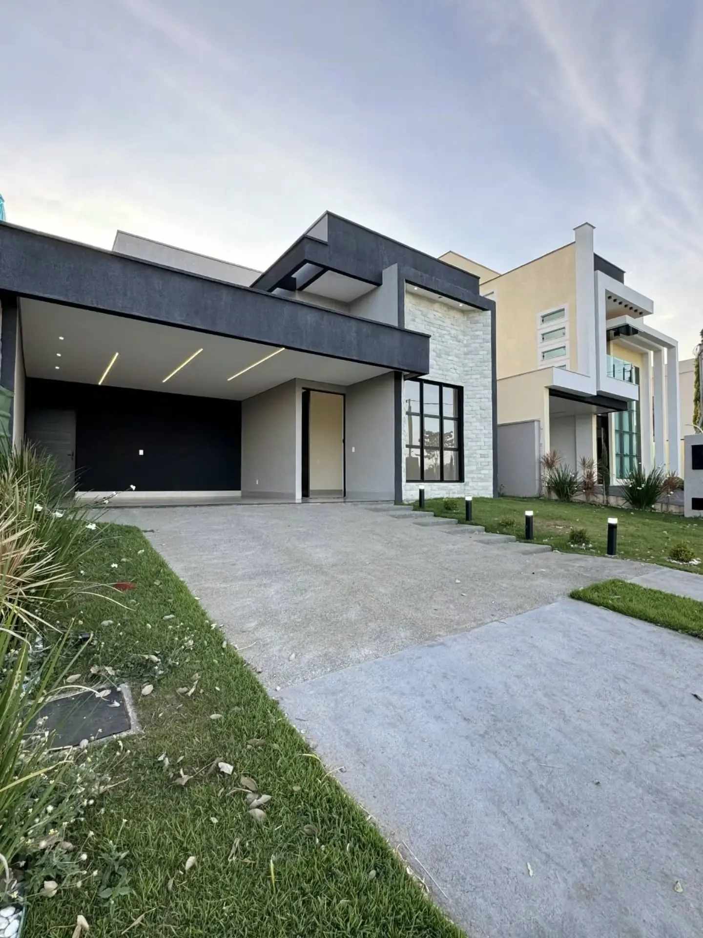 Foto do imóvel Casa Terrea 4 Suites No Terras Alpha 1 em Alameda Portugal - Terras Alpha 1, Senador Canedo - GO