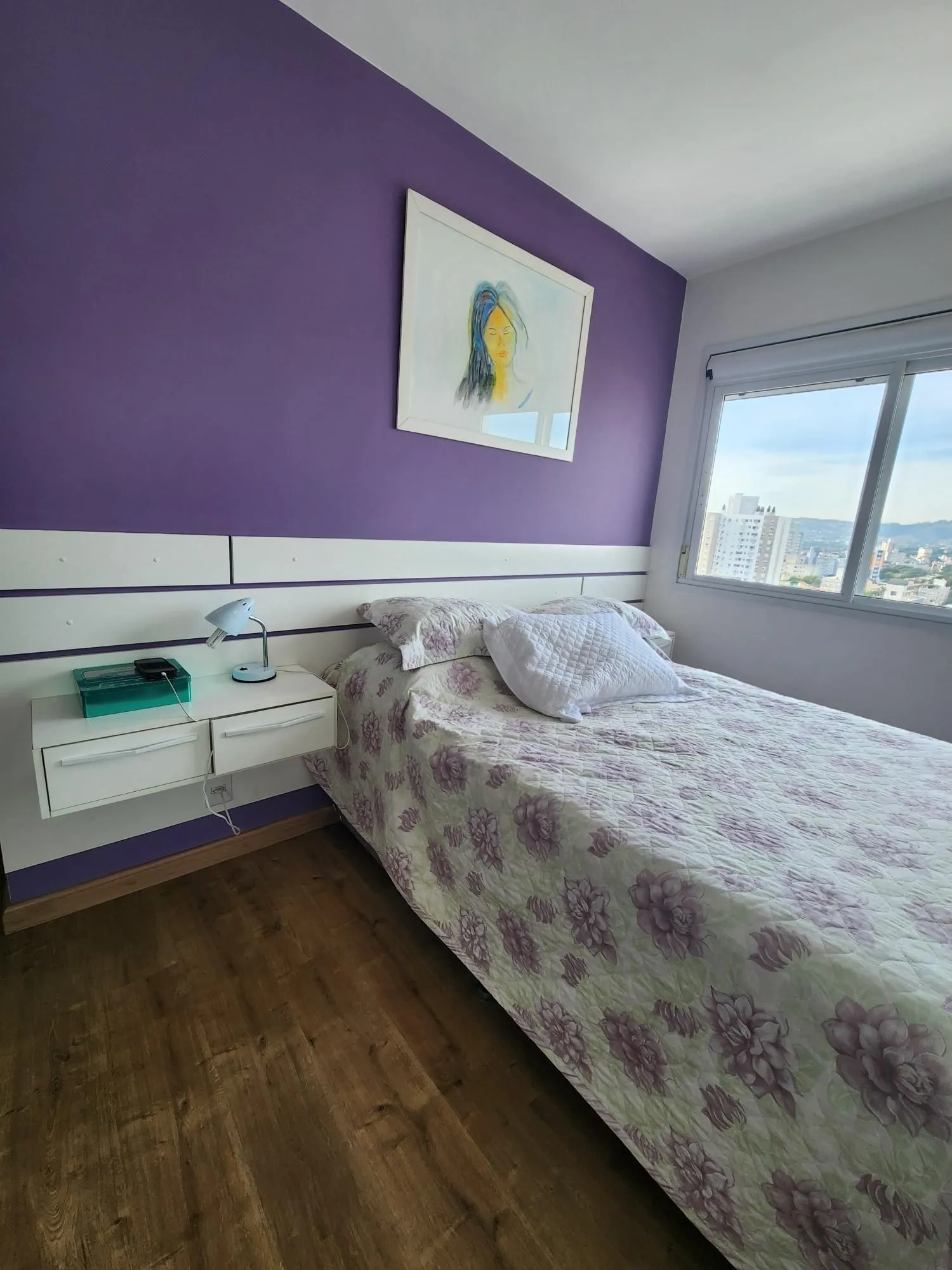 Imagem Apartamento de 2 quartos, suíte e 2 vagas garagem no bairro Santana Porto Alegre