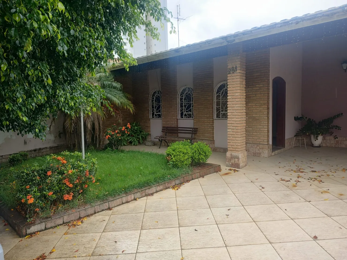 Imagem Casa à venda 4 Quartos, 3 Suites, 2 Vagas, 350M², Vila Jaboticabeira, Taubaté - SP | Condomínio Marajoara