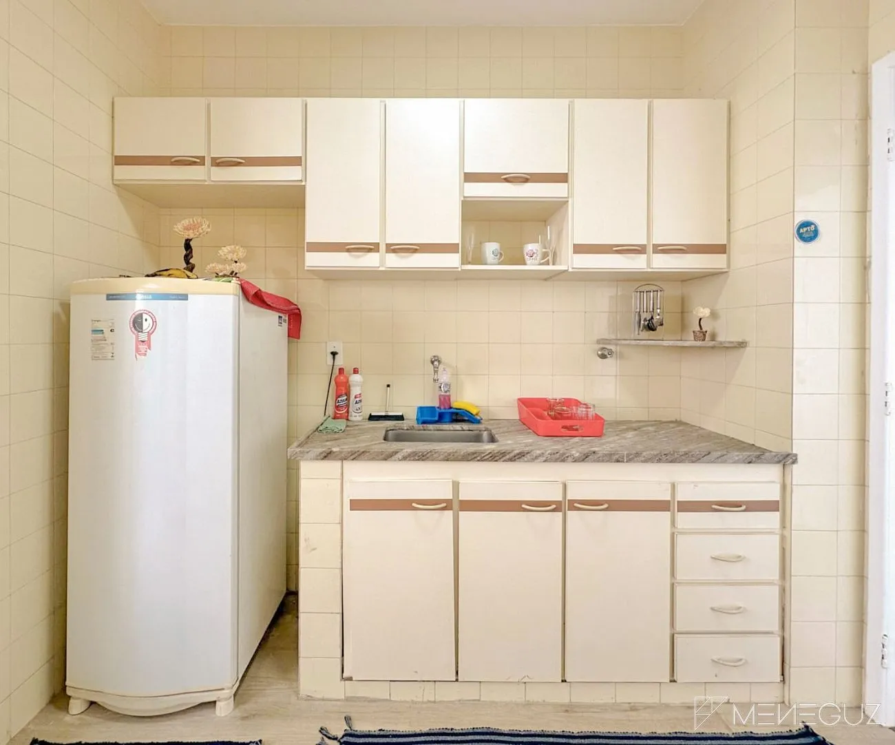 Imagem Apartamento 2 quartos a venda de frente total para o mar na Praia do Morro em OPORTUNIDADE!!