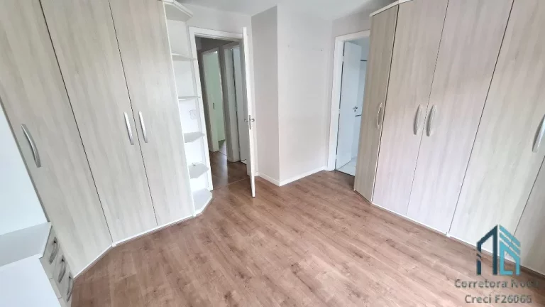 Imagem Sobrado LINDO, 03 quartos c/suíte, sacada, 04 vagas, no Jardim das Américas em Curitiba PR
