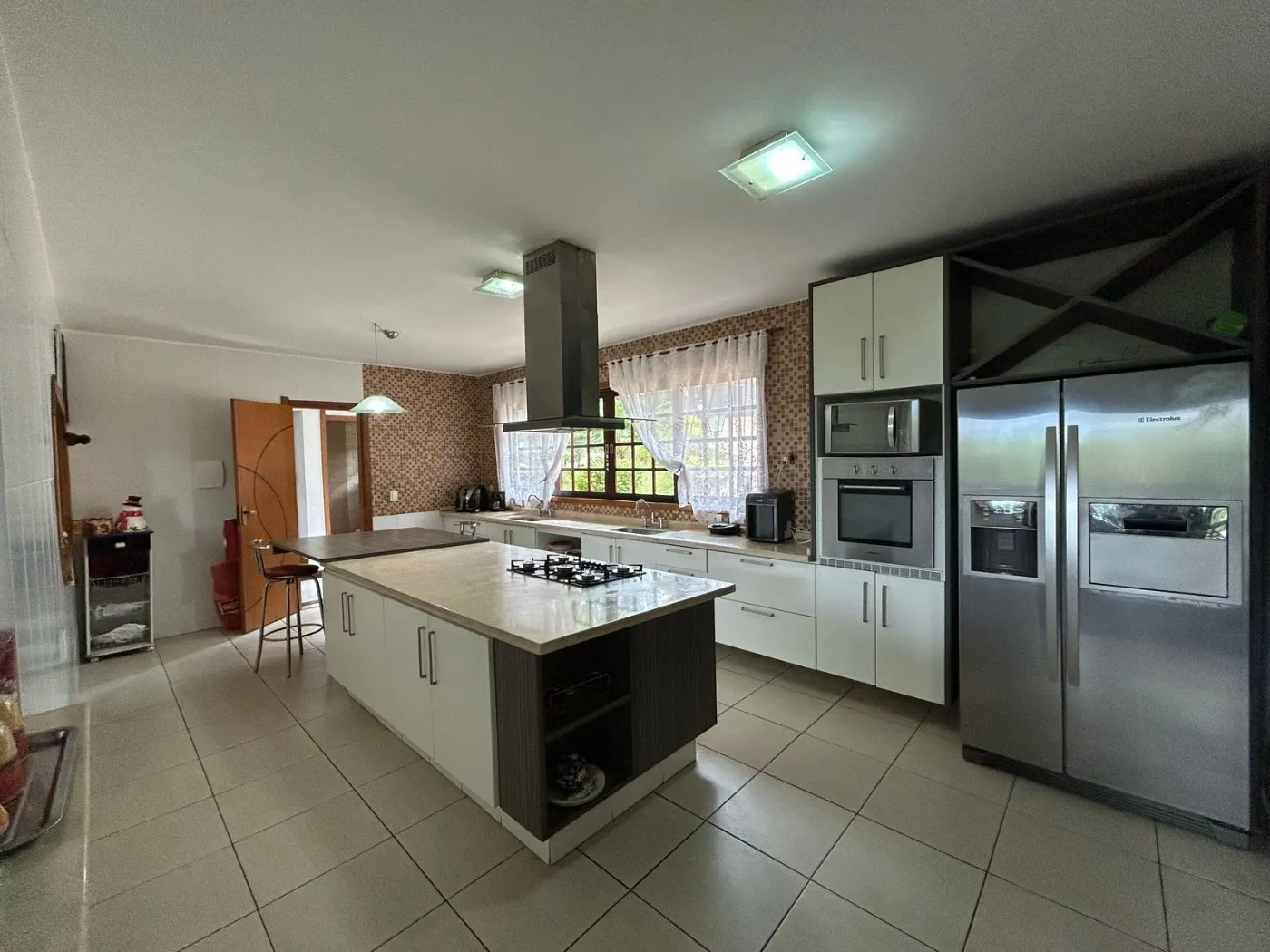 Imagem Casa em Condomínio para Venda em Petrópolis / RJ no bairro Nogueira