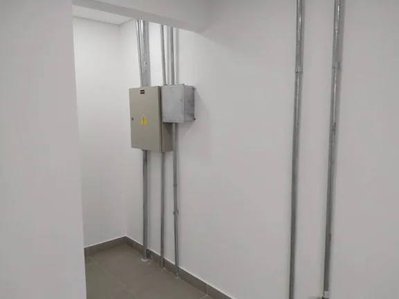 Imagem Galpão comercial completo para sua empresa crescer com estrutura.