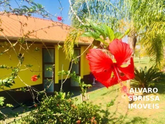 Imagem Belissima Chácara com poço artesiano, 3 dormitórios à venda, 2800 m² por R$ 1.250.000 - Chácara Maracajás - Salto/SP