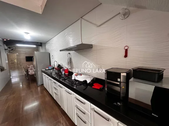 Imagem Casa à venda no bairro Três Poderes - Igarapé/MG