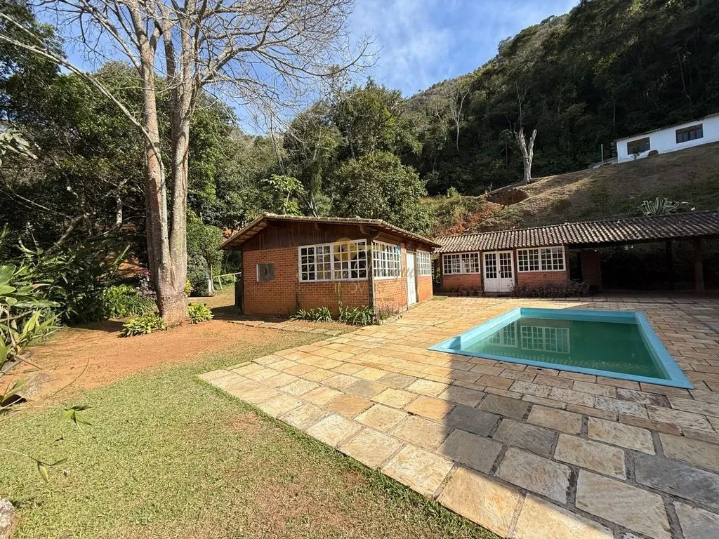 Imagem Casa para Venda em Teresópolis / RJ no bairro Parque do Imbui